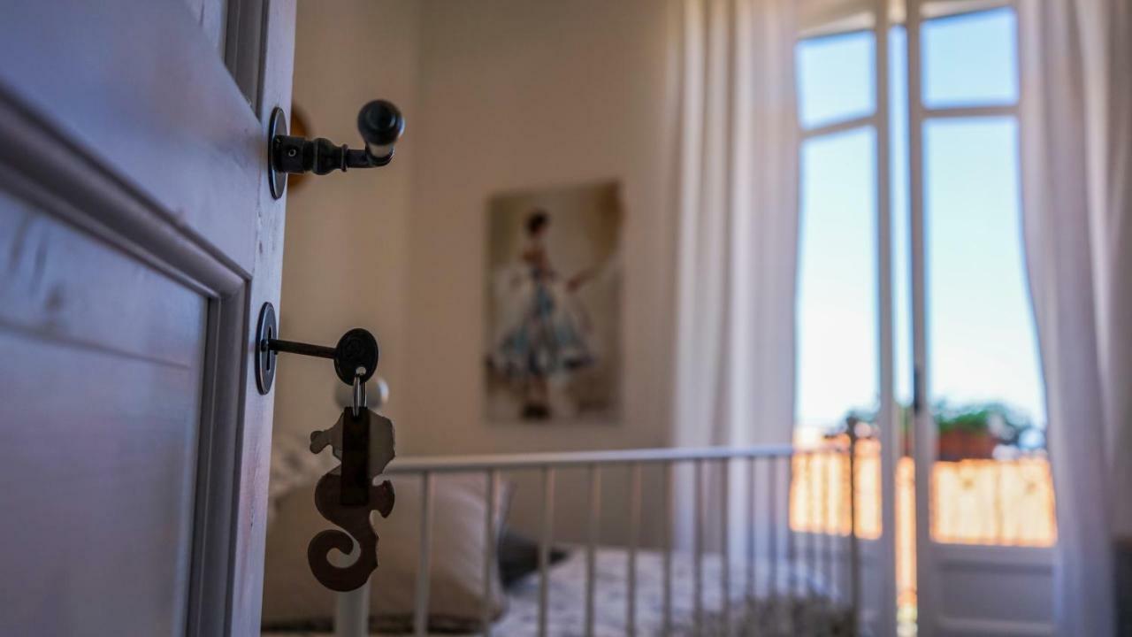 Azzurro B&B Чефалу Экстерьер фото